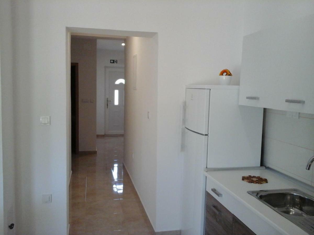 Kreso I Niko Apartment Grebastica Exterior photo